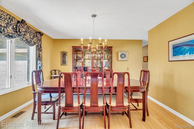 9493 Aspen View Drive, Grand Blanc Charter Township, MI 48439