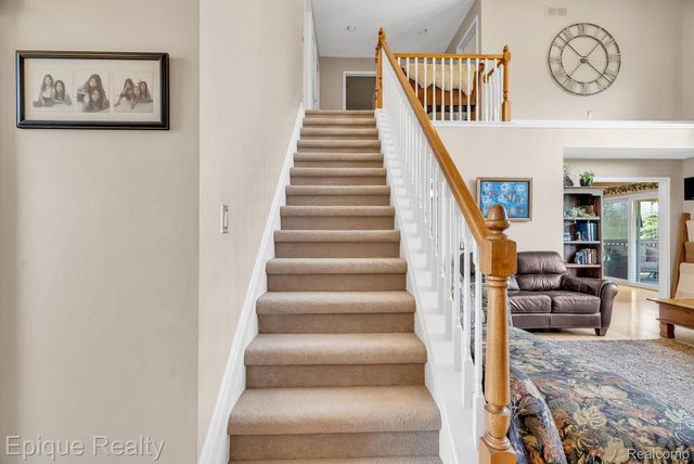 9493 Aspen View Drive, Grand Blanc Charter Township, MI 48439