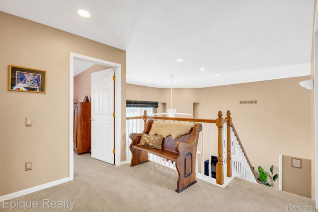 9493 Aspen View Drive, Grand Blanc Charter Township, MI 48439