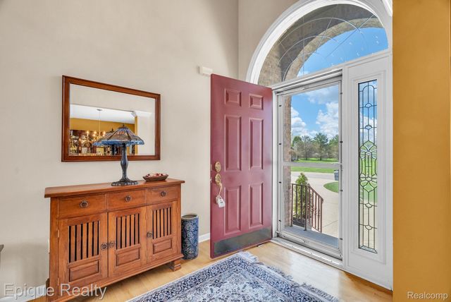 9493 Aspen View Drive, Grand Blanc Charter Township, MI 48439