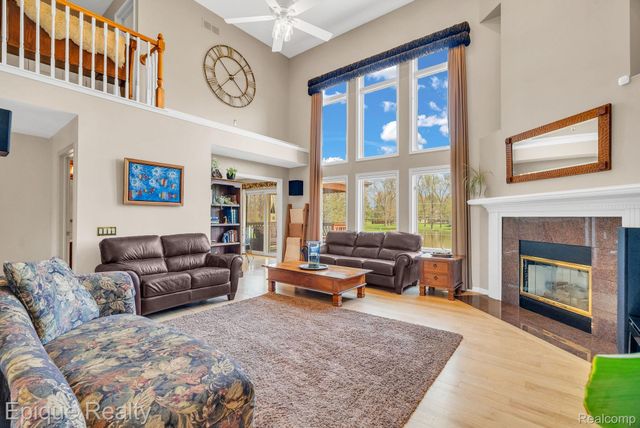 9493 Aspen View Drive, Grand Blanc Charter Township, MI 48439