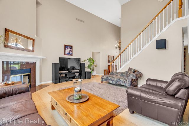 9493 Aspen View Drive, Grand Blanc Charter Township, MI 48439