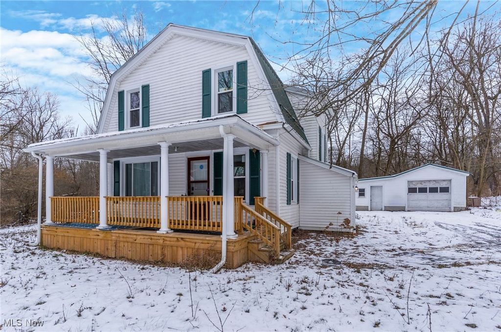 5910 Chestnut Ridge Road, Hubbard, OH 44425