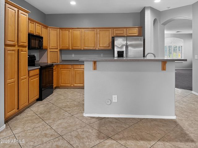 2421 W ELLIS Street, Phoenix, AZ 85041