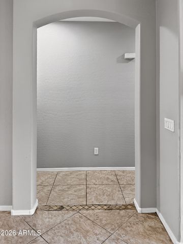 2421 W ELLIS Street, Phoenix, AZ 85041