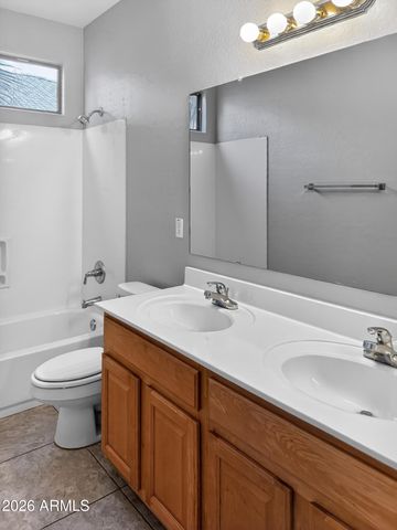 2421 W ELLIS Street, Phoenix, AZ 85041