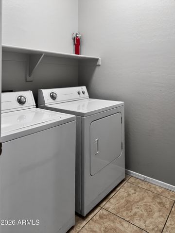 2421 W ELLIS Street, Phoenix, AZ 85041