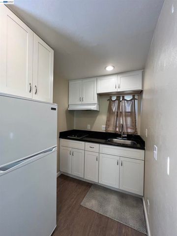 4231 Somerset Ave, Castro Valley, CA 94546