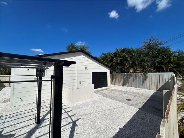 4720 7TH AVENUE N B, St Petersburg, FL 33713
