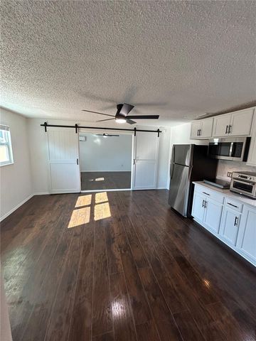 4720 7TH AVENUE N B, St Petersburg, FL 33713