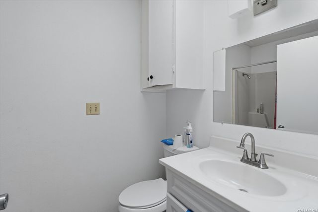 7233 Glen Bay Dr, San Antonio, TX 78239