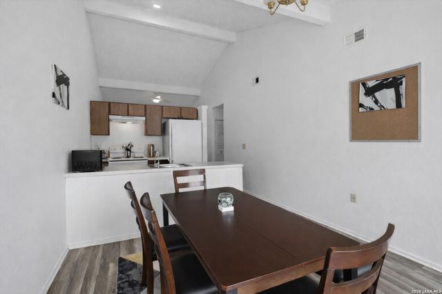 7233 Glen Bay Dr, San Antonio, TX 78239