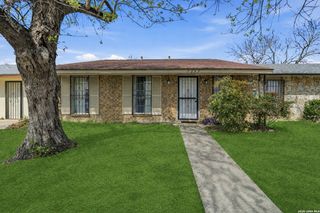 7233 Glen Bay Dr, San Antonio, TX 78239