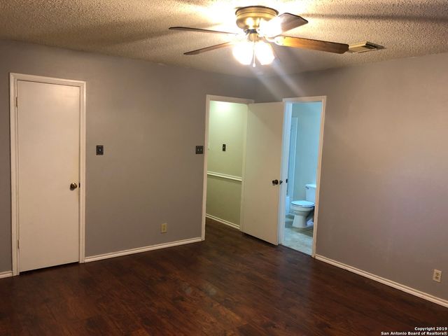 8555 PIONEER GOLD, San Antonio, TX 78249