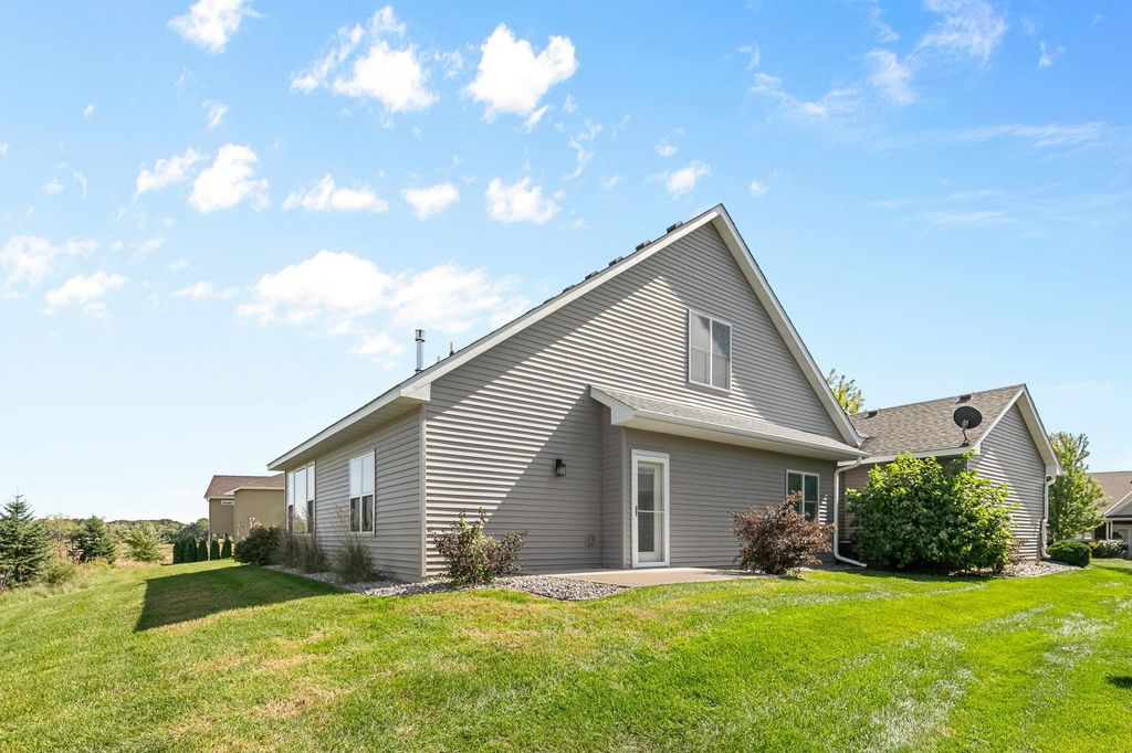 25423 Heims Lake Circle, Wyoming, MN 55092 — photo 2