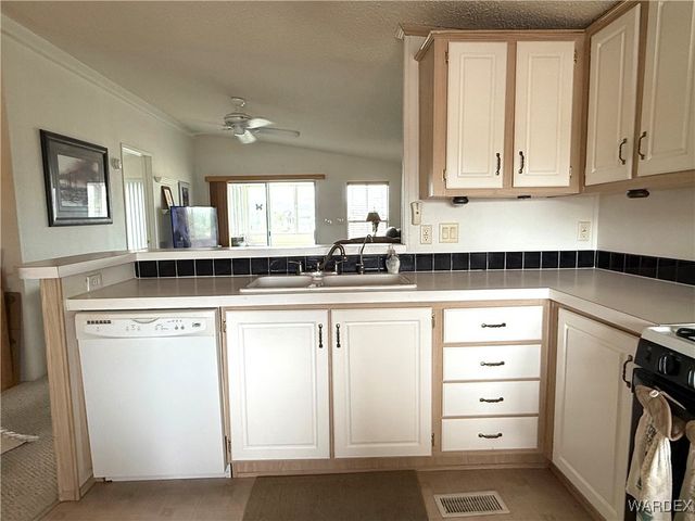 2350 Adobe Road 8, Bullhead City, AZ 86442