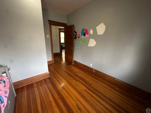 326 SW Quinton AVE, Topeka, KS 66606