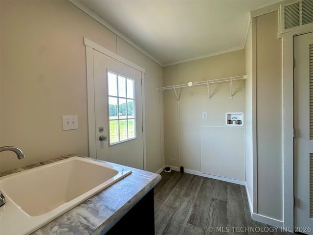 3835 Edge Road, Kingston, OK 73439