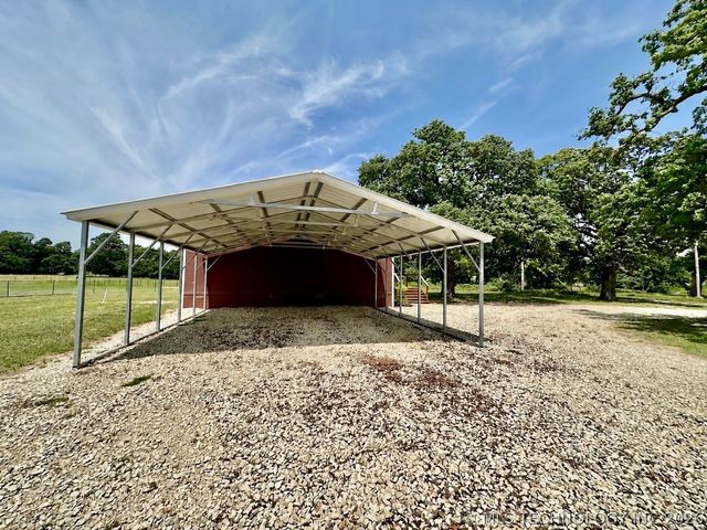 3835 Edge Road, Kingston, OK 73439