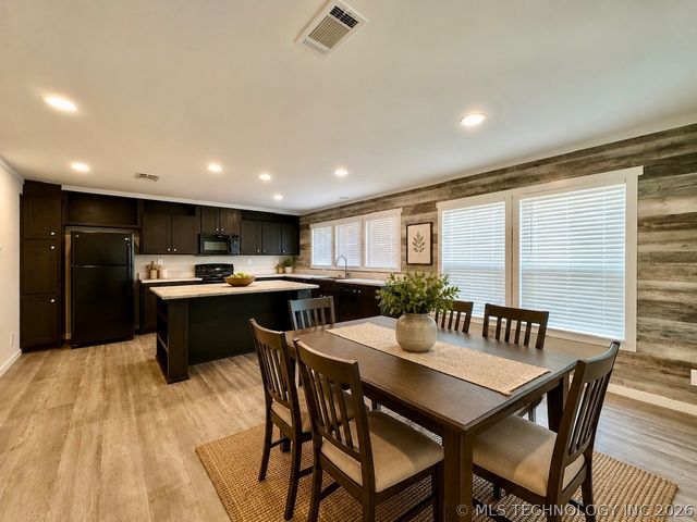 3835 Edge Road, Kingston, OK 73439
