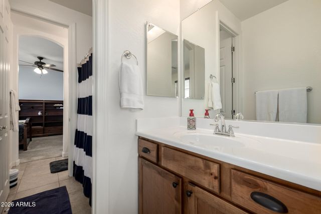 3135 E ATHENA Court, Gilbert, AZ 85297