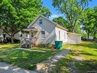 204 W Perry Street, Durand, MI 48429