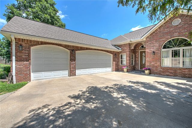 3 Buckfast Lane, Bella Vista, AR 72714