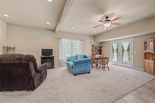 3 Buckfast Lane, Bella Vista, AR 72714