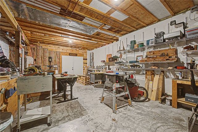 3 Buckfast Lane, Bella Vista, AR 72714