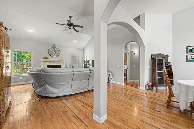 3 Buckfast Lane, Bella Vista, AR 72714