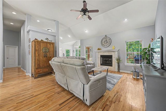 3 Buckfast Lane, Bella Vista, AR 72714