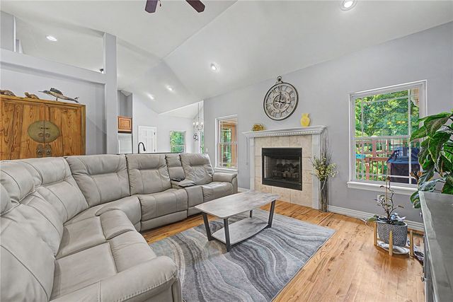 3 Buckfast Lane, Bella Vista, AR 72714