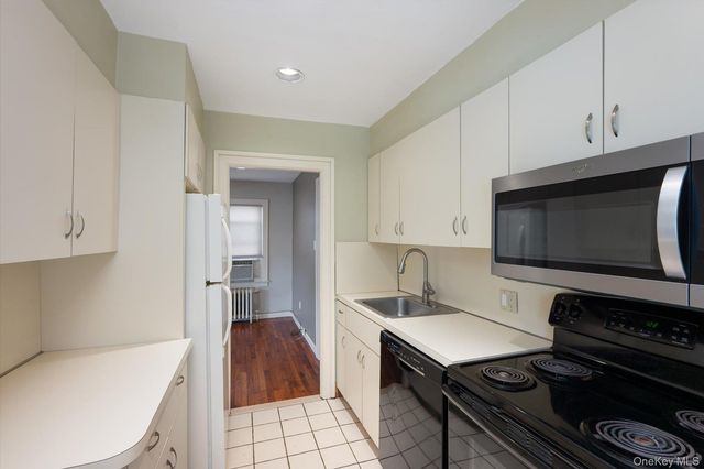 23 Rosebud Avenue, Merrick, NY 11566
