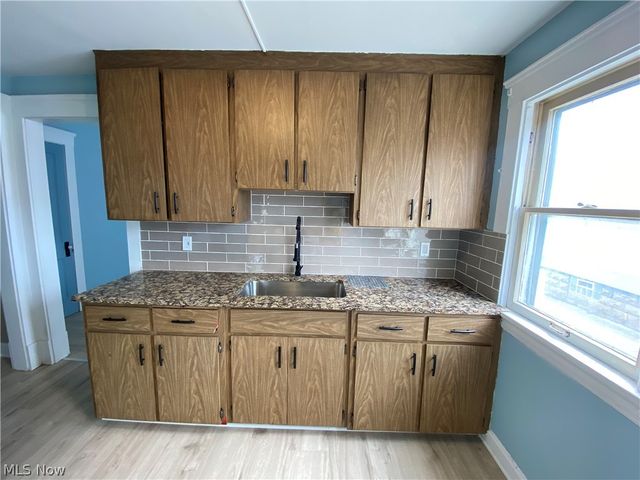 18627 Abby Avenue, Euclid, OH 44119