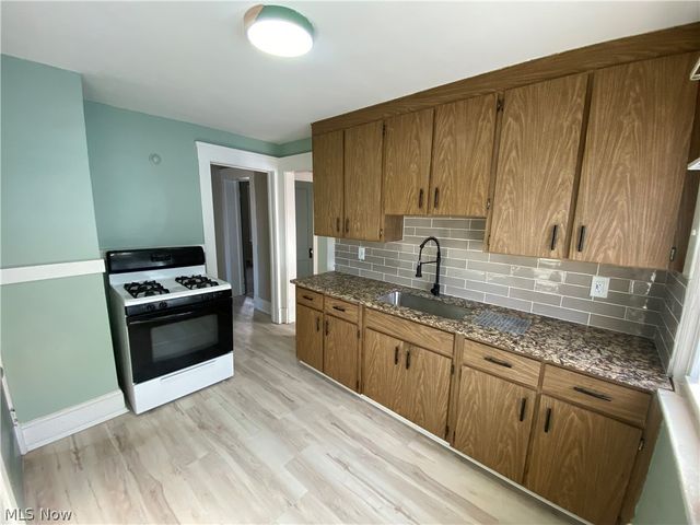 18627 Abby Avenue, Euclid, OH 44119