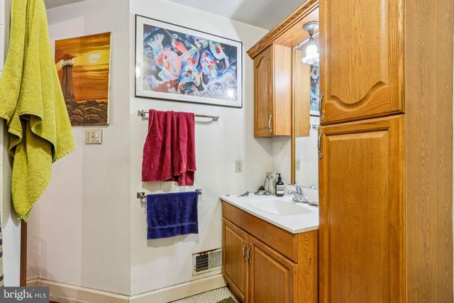 905-07 S 48TH ST, Philadelphia, PA 19143