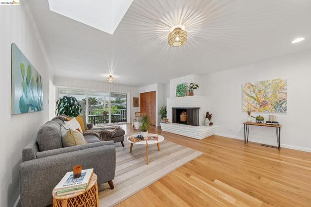 535 535 Ashbury Ave, El Cerrito, CA 94530