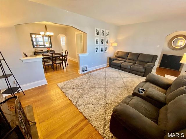 6020 Potomac Street, St Louis, MO 63139