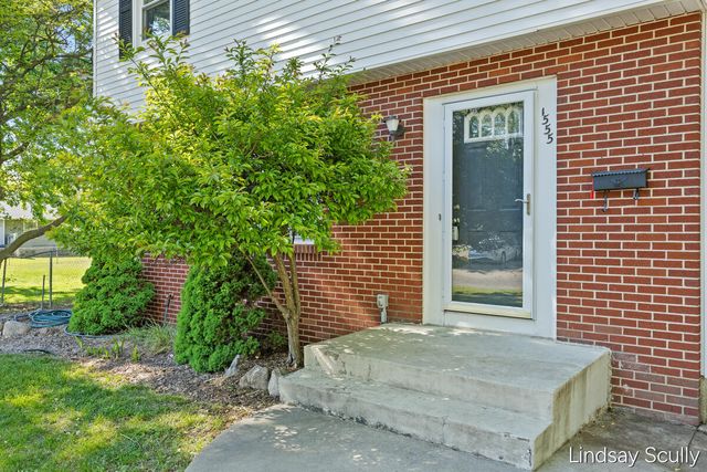 1555 43rd Street SW, Wyoming, MI 49509
