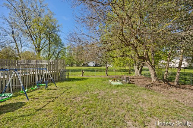 1555 43rd Street SW, Wyoming, MI 49509