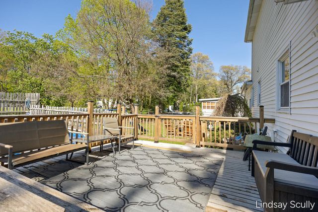 1555 43rd Street SW, Wyoming, MI 49509