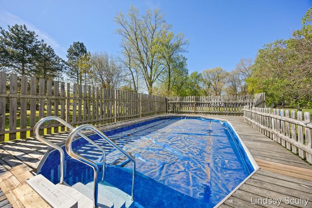 1555 43rd Street SW, Wyoming, MI 49509