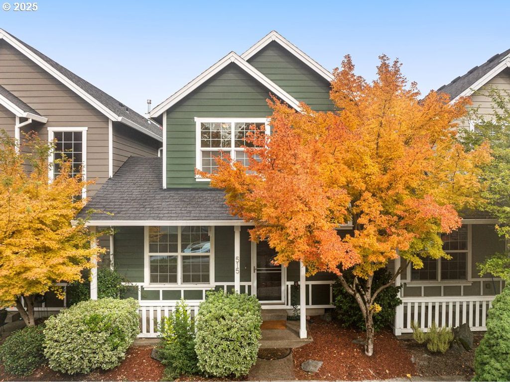 515 Ne SUTTLE Rd, Portland, OR 97211