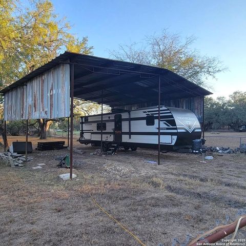 91 Pulliam, Pleasanton, TX 78064