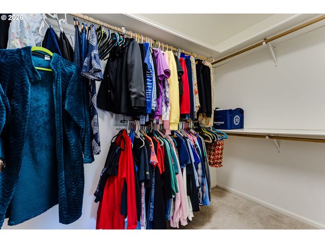 5985 FIRESTONE Dr, Eugene, OR 97402