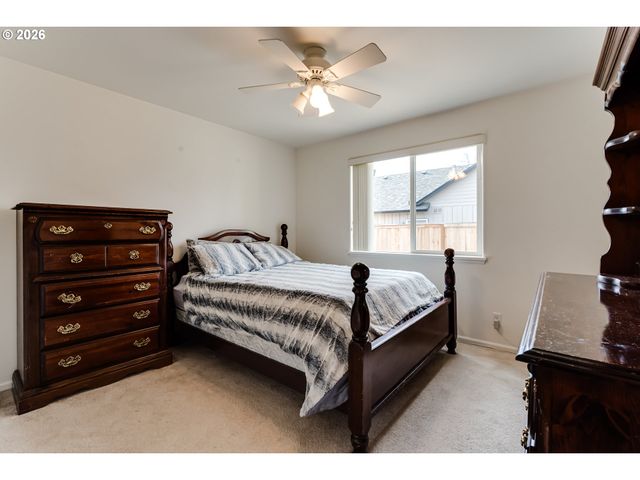 5985 FIRESTONE Dr, Eugene, OR 97402