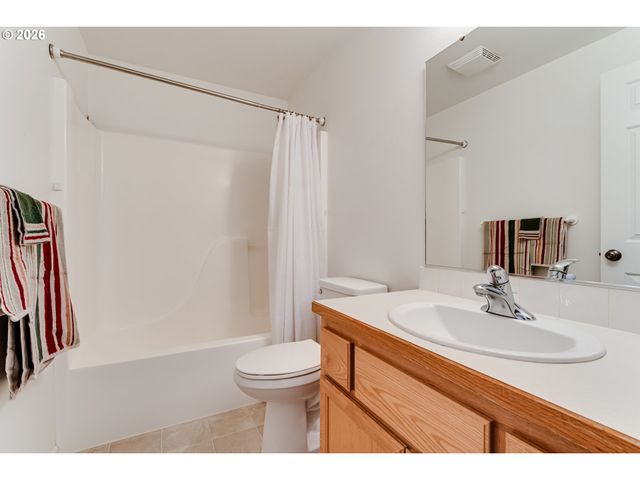 5985 FIRESTONE Dr, Eugene, OR 97402