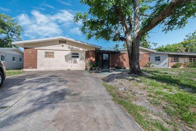 1136 LAKEWOOD PARK DRIVE, Daytona Beach, FL 32117