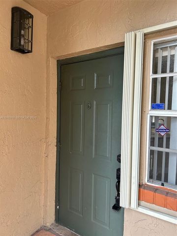 301 SW 86th Ave 102, Pembroke Pines, FL 33025