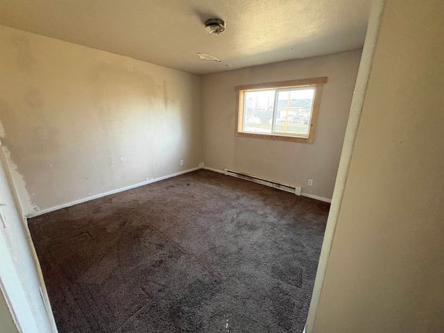 107 N Fir St, Deer Park, WA 99006